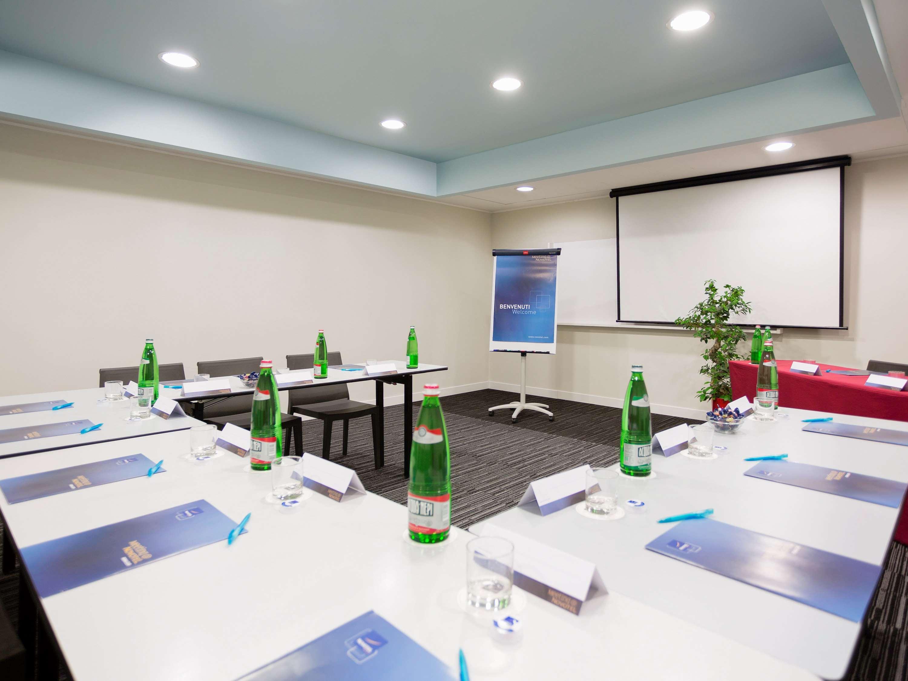 Novotel Roma Eur Bagian luar foto