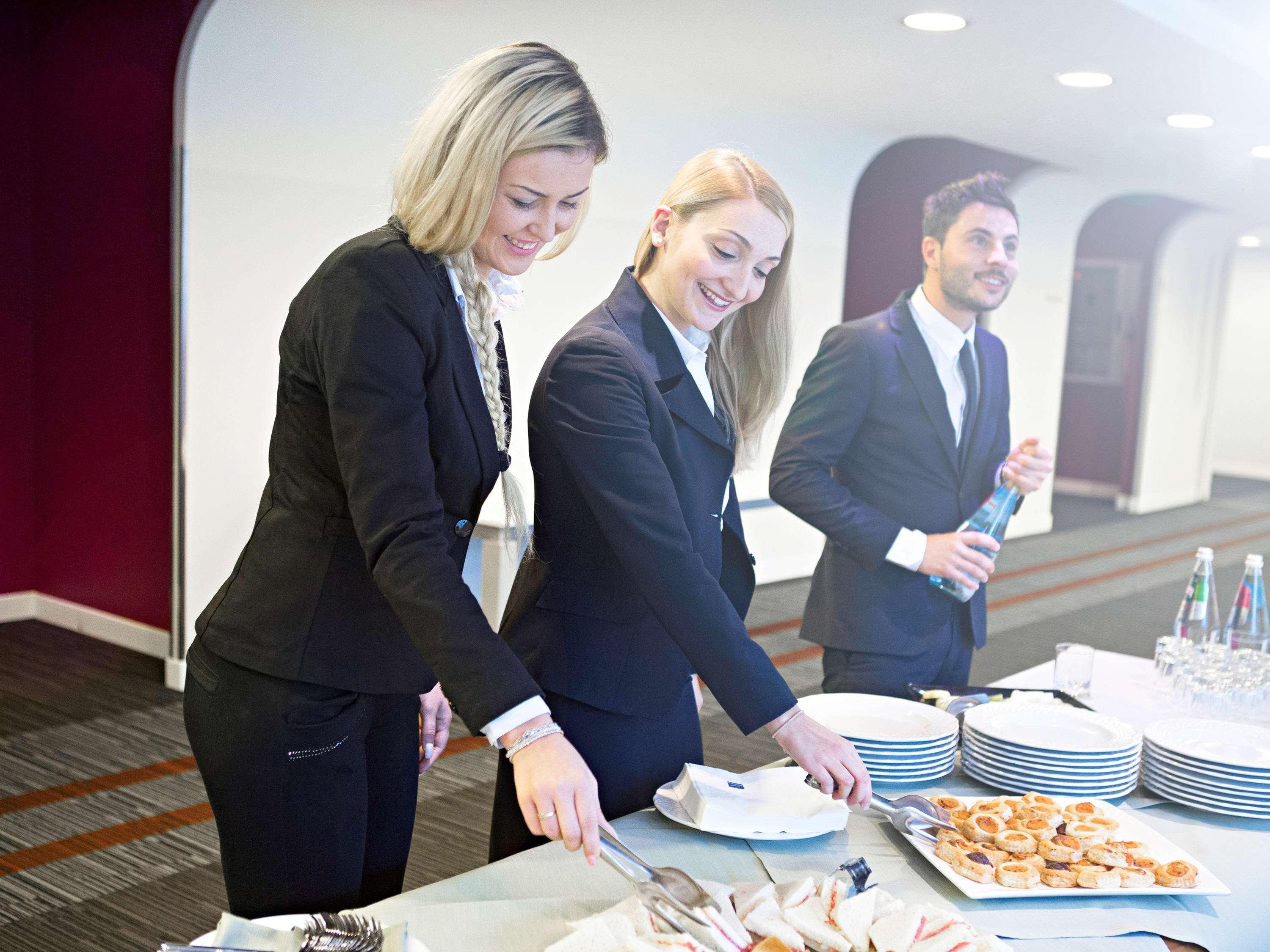 Novotel Roma Eur Bagian luar foto